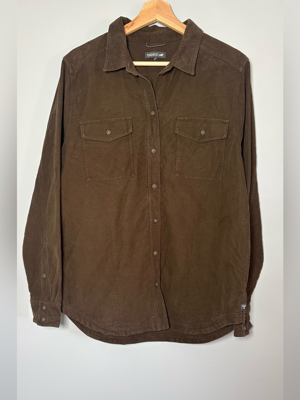 Toad and Co Brown button down utility shirt with pocket 100 thick organic cotton